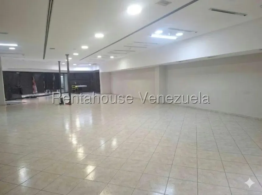 Local Comercial en Alquiler en Santa Fe Norte, Distrito Metropolitano - 6