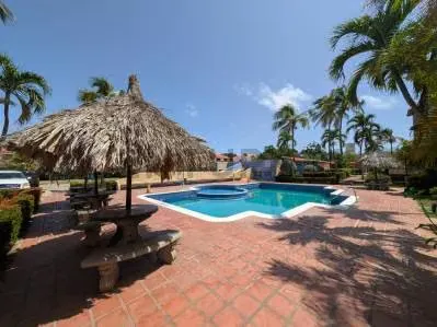 EXCELENTE APARTAMENTO DE 125 M2 EN PLANTA BAJA EN LA ORCHILA PLAYA EL ANGEL - 2