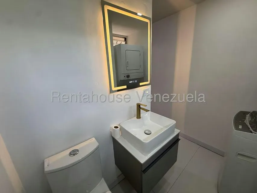 Apartamento (Duplex) en Alquiler en Las Mercedes, Distrito Metropolitano - 18