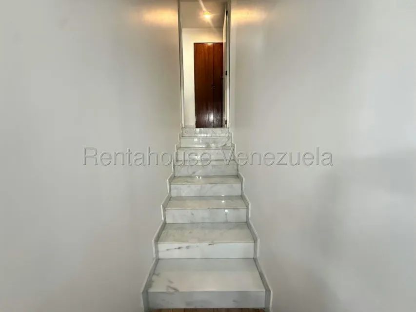 Apartamento (Duplex) en Alquiler en Las Mercedes, Distrito Metropolitano - 20