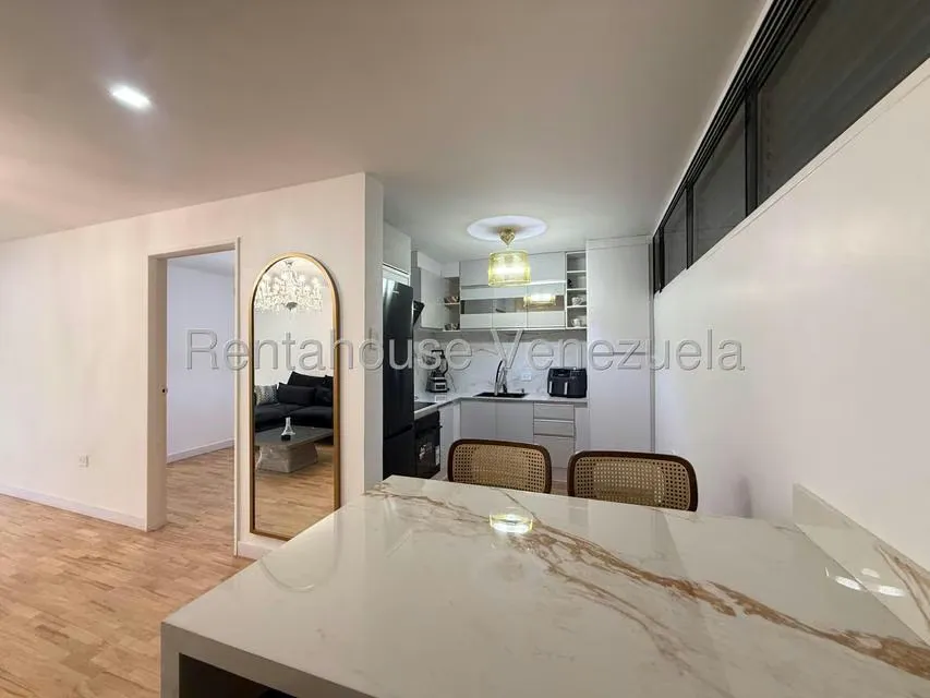 Apartamento (Duplex) en Alquiler en Las Mercedes, Distrito Metropolitano - 3
