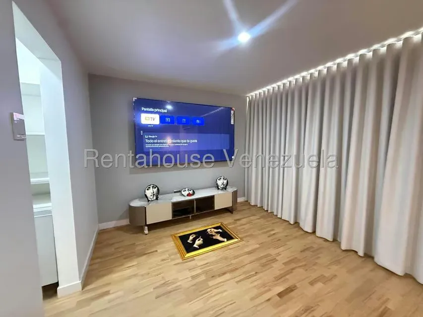 Apartamento (Duplex) en Alquiler en Las Mercedes, Distrito Metropolitano - 23