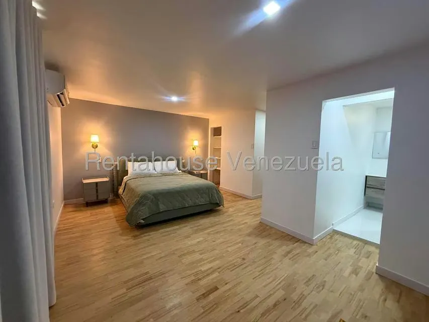 Apartamento (Duplex) en Alquiler en Las Mercedes, Distrito Metropolitano - 25