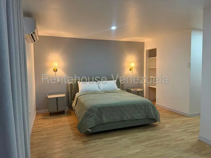 Apartamento (Duplex) en Alquiler en Las Mercedes, Distrito Metropolitano - 26
