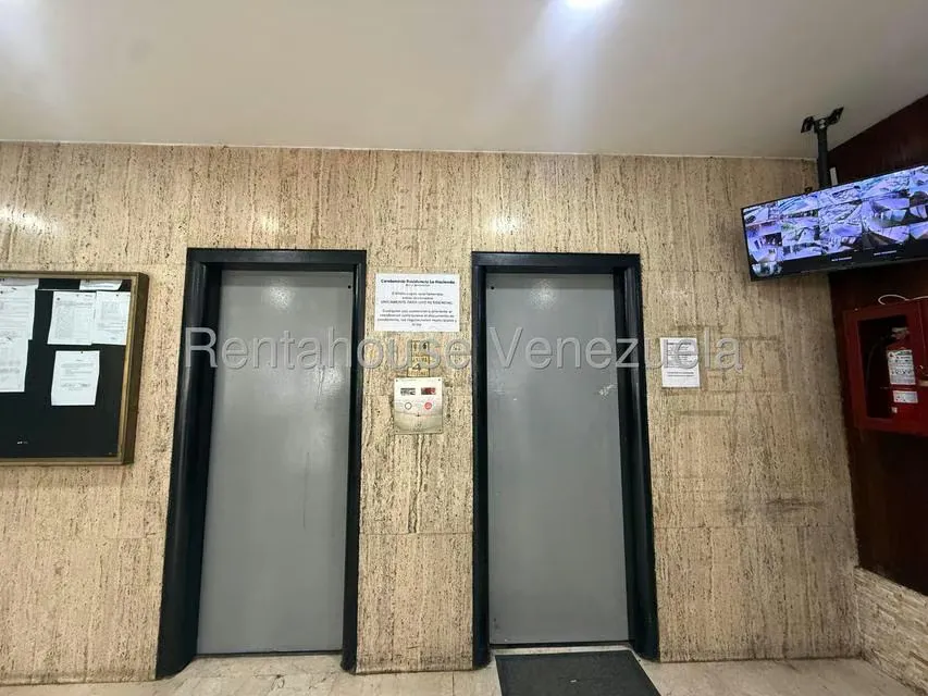 Apartamento (Duplex) en Alquiler en Las Mercedes, Distrito Metropolitano - 31