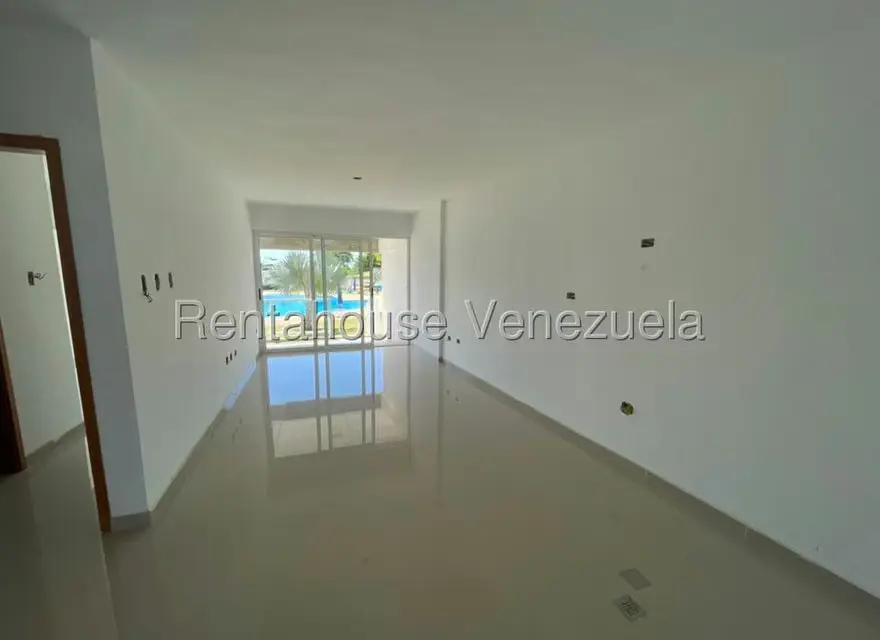 Apartamento (1 Nivel) en Venta en Agua Sal, Miranda - 2