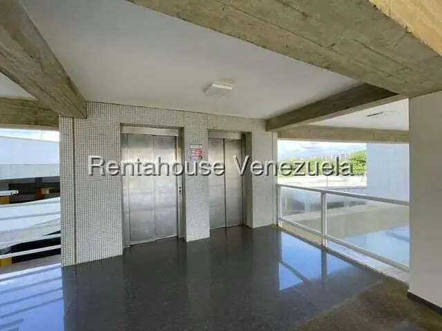 Apartamento (1 Nivel) en Venta en Agua Sal, Miranda - 23