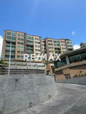 PENT-HOUSE EN VENTA - URB. LA ESCONDIDA