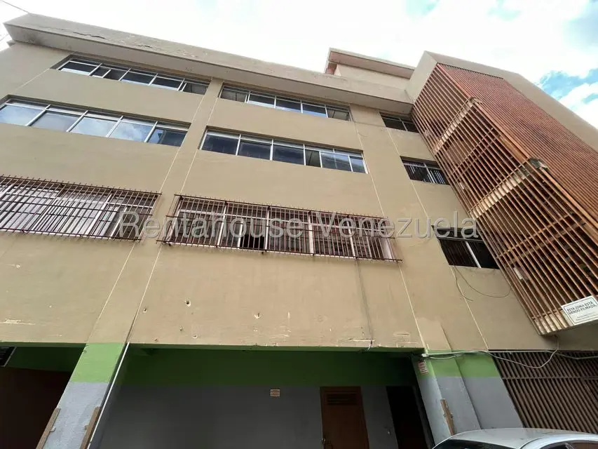 Terreno (Comercial) en Venta en La Urbina, Distrito Metropolitano - 2