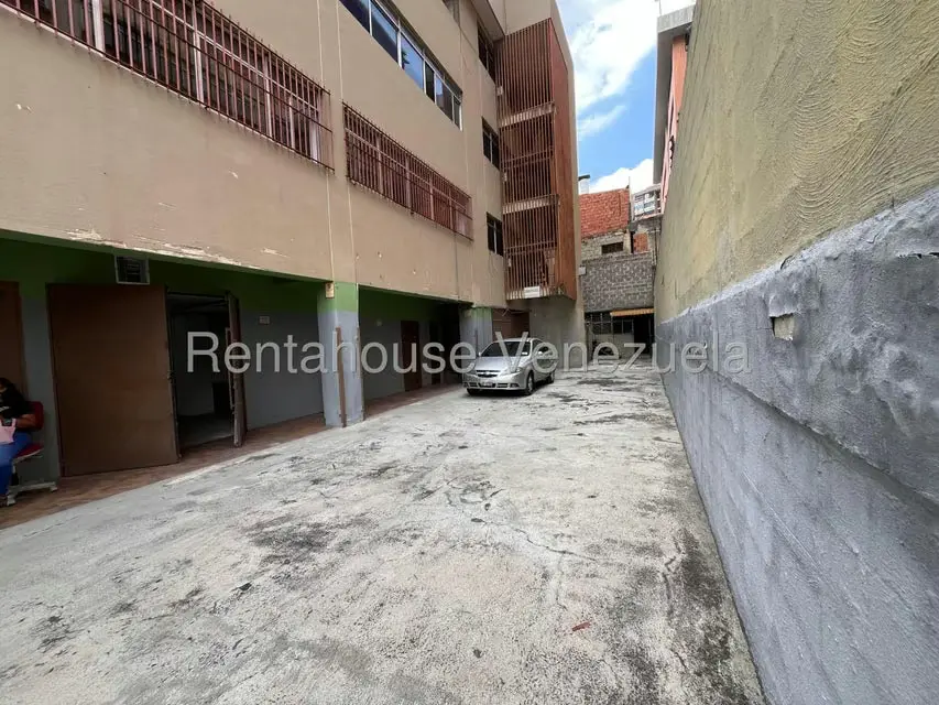 Terreno (Comercial) en Venta en La Urbina, Distrito Metropolitano - 3