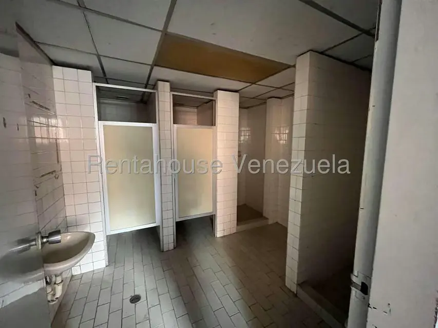 Terreno (Comercial) en Venta en La Urbina, Distrito Metropolitano - 32