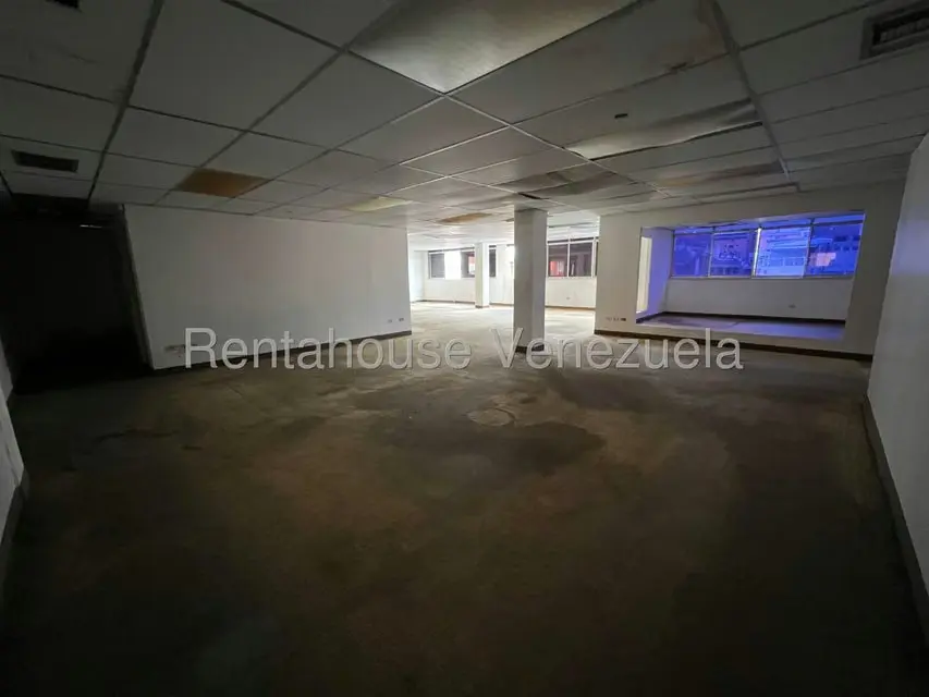 Terreno (Comercial) en Venta en La Urbina, Distrito Metropolitano - 34