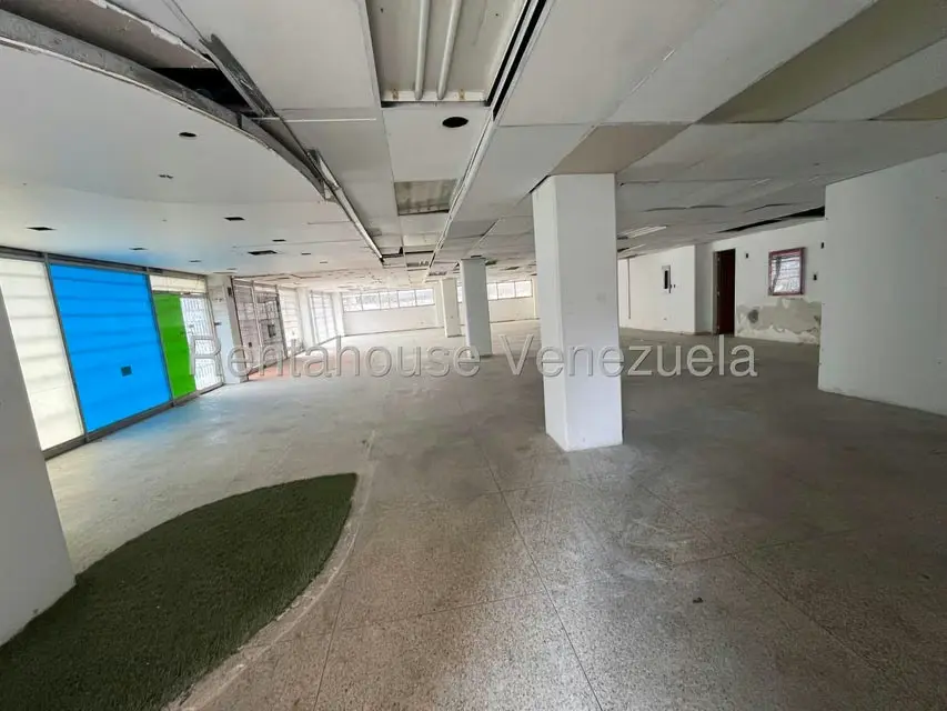 Terreno (Comercial) en Venta en La Urbina, Distrito Metropolitano - 9