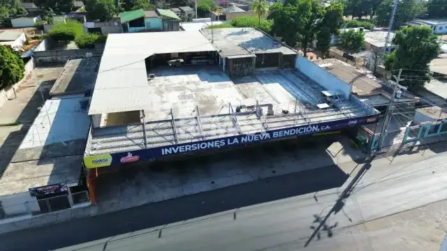 Supermercado equipado en alquiler en el Sector El Bajo, San Francisco