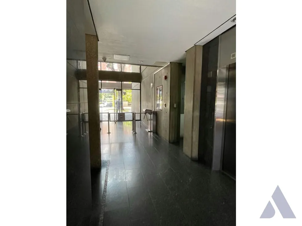 Se vende/alquila oficina 280m2 El Rosal 6704 - 2
