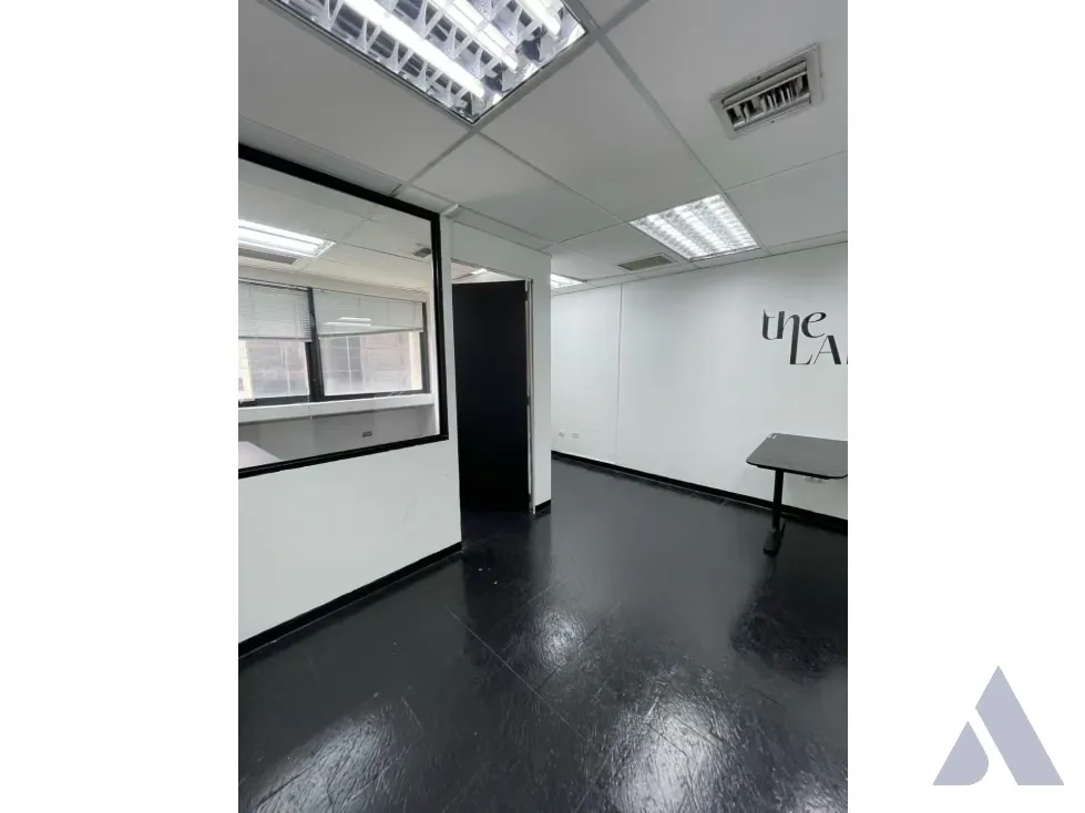Se vende/alquila oficina 280m2 El Rosal 6704 - 6