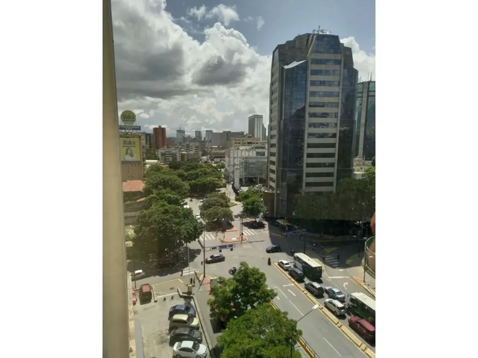 Alquilo oficina 190m2 El Rosal 9531 - 2
