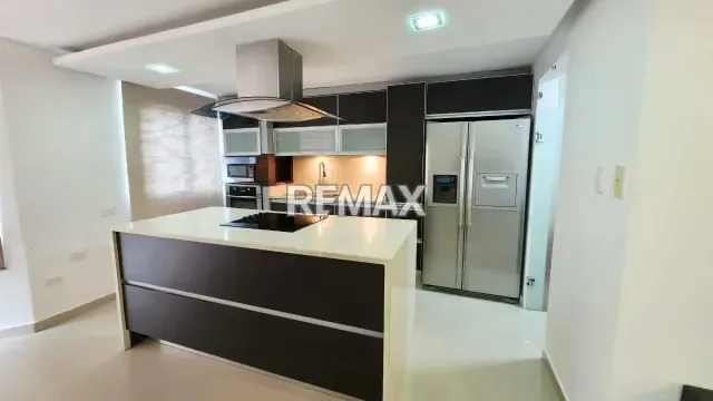 En Alquiler ‼️ Bello Apartamento Amoblado en Maratea Suite - La Castellana - 4