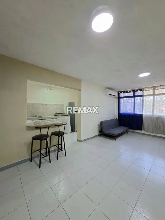 EN VENTA APARTAMENTO EN EL SECTOR GENOVÉS - 3