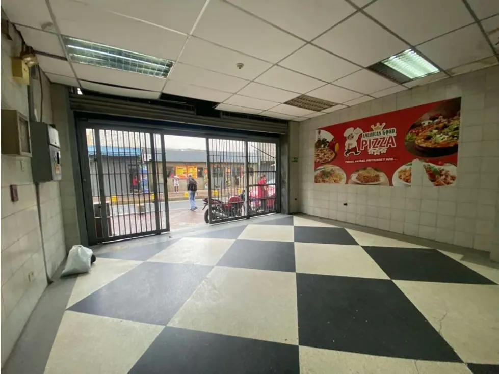 Vendo/alquilo local comercial 112m2 Av. Urdaneta 2143 - 7