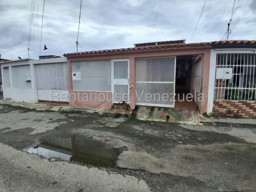 Casa (Duplex) en Venta en Los Yabos, Lara - 2