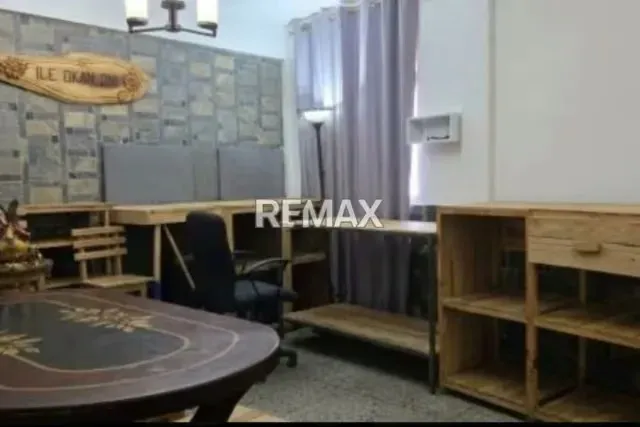 Casa Multinivel con Enorme Potencial Comercial y Residencial en Calle Real de Lídice - 3