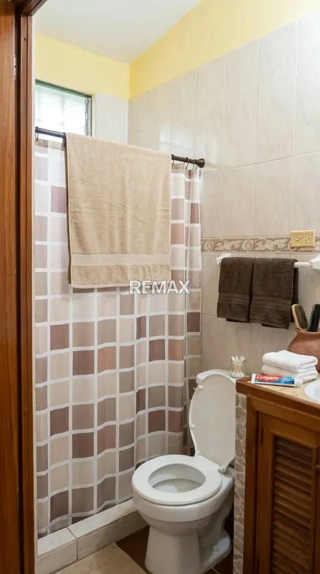 Se Vende propiedad versátil: Hogar Residencial estilo Country o Posada Turística Centro Poblado Las Mesas Estado Táchira. - 6