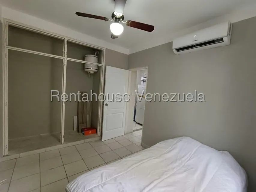 Apartamento (1 Nivel) en Alquiler en Los Mangos, Carabobo - 12