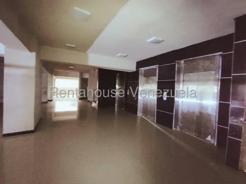 Local Comercial en Venta en Avenida 19 de Abril, Aragua - 19