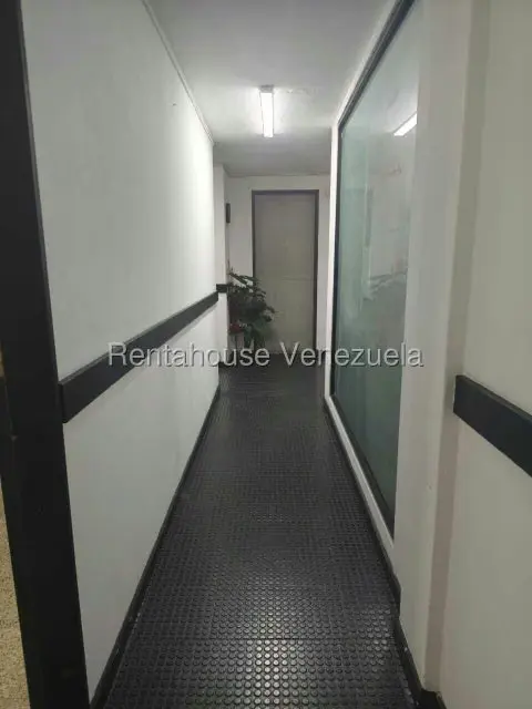 Oficina en Alquiler en Los Palos Grandes, Distrito Metropolitano - 5