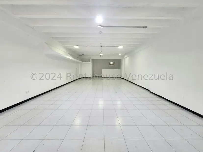 Comercial (Local Comercial) en Alquiler en La Trinidad, Distrito Metropolitano