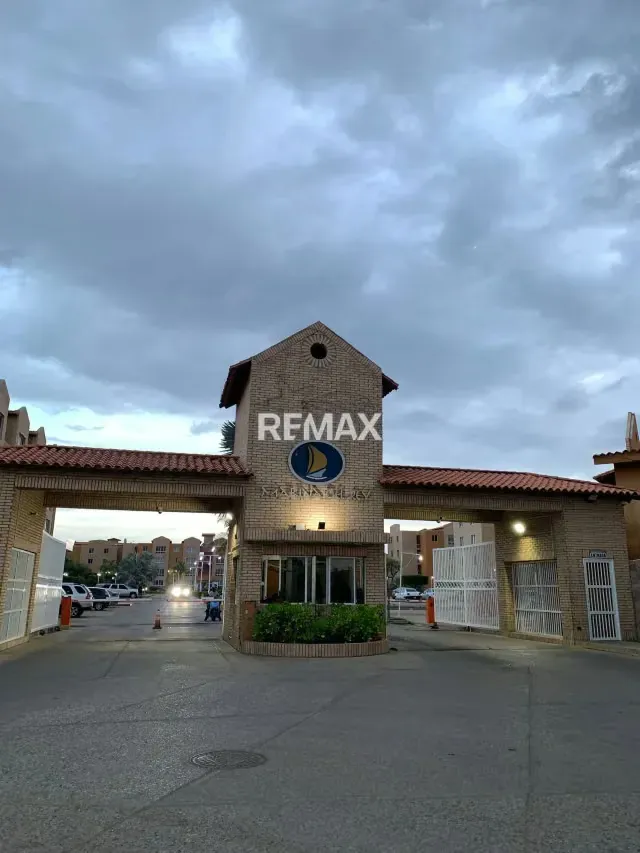 Alquiler de hermoso apartamento en Marina del Rey-Lecheria