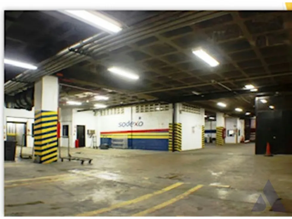 Vendo edificio industrial 3820m2 La Urbina 5437