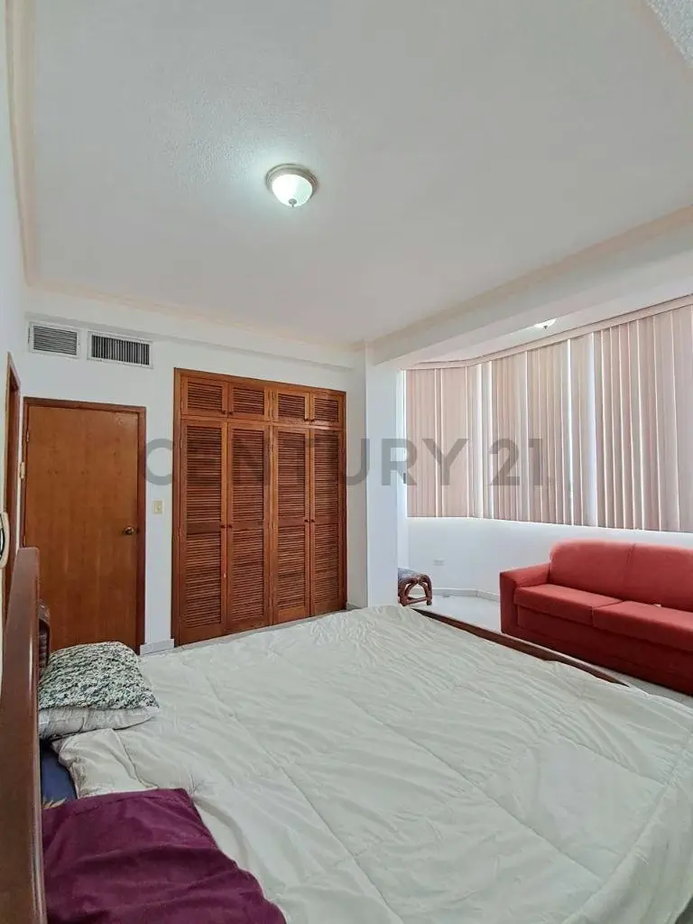 Amplio apartamento en residencias Katty 2 - 13