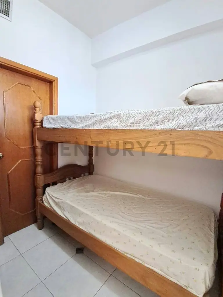 Amplio apartamento en residencias Katty 2 - 14