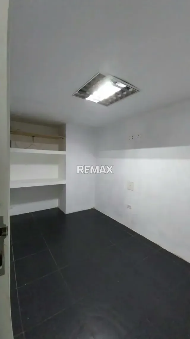 Local Comercial N°6-7 en Alquiler Centro Comercial la Estancia-Cabudare - 11