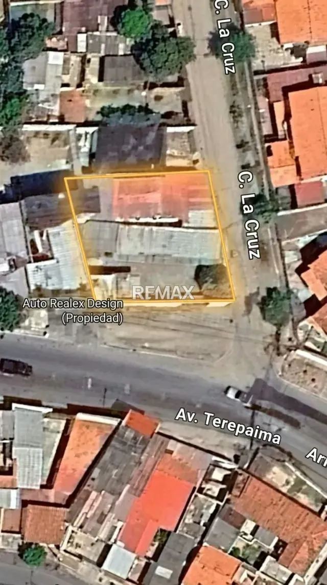 Extraordinaria Propiedad Mixta (Casa + Galpón y Local Comercial) en Esquina – Agua Viva - 5