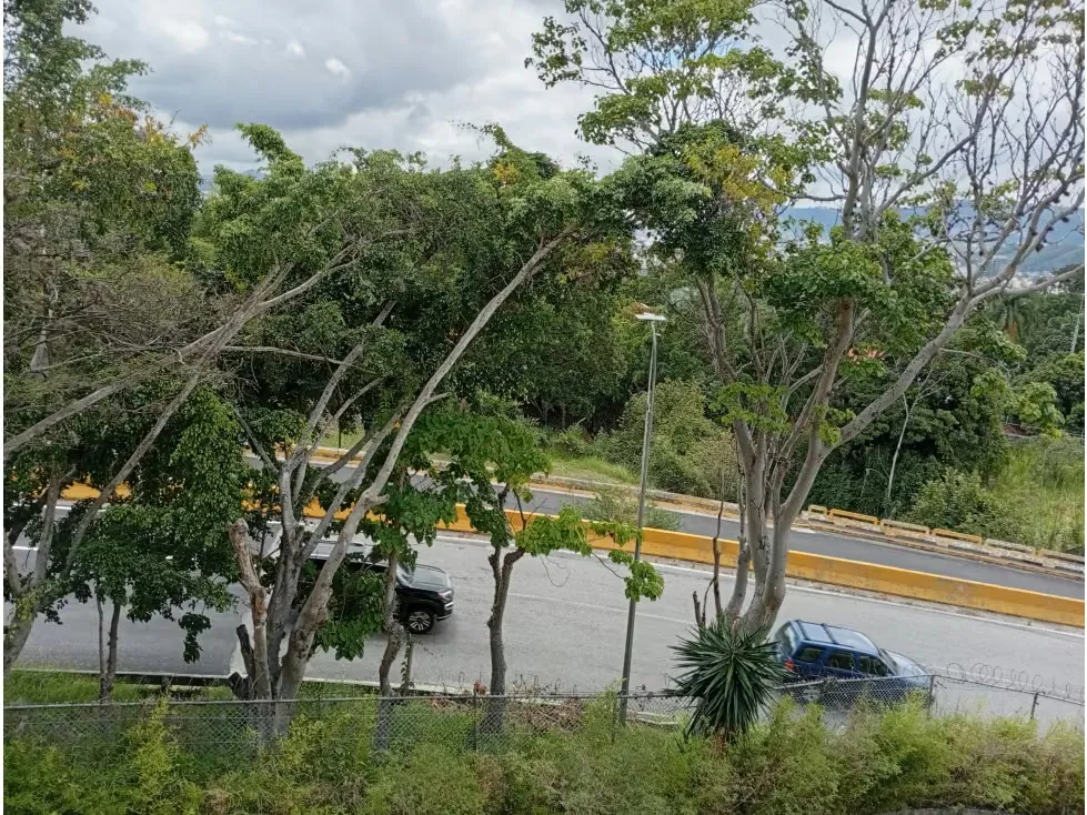Alquilo fabuloso apartamento 411m2 5hab 6b 3p Los Chorros 9110 - 15