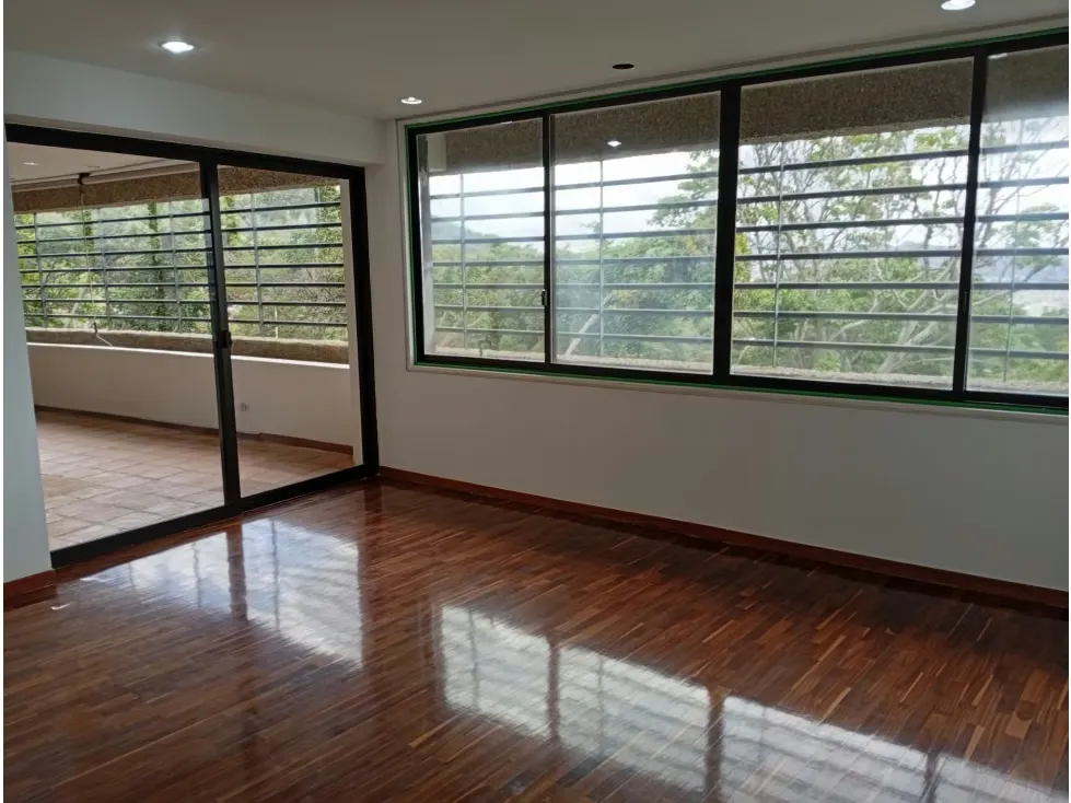 Alquilo fabuloso apartamento 411m2 5hab 6b 3p Los Chorros 9110 - 54