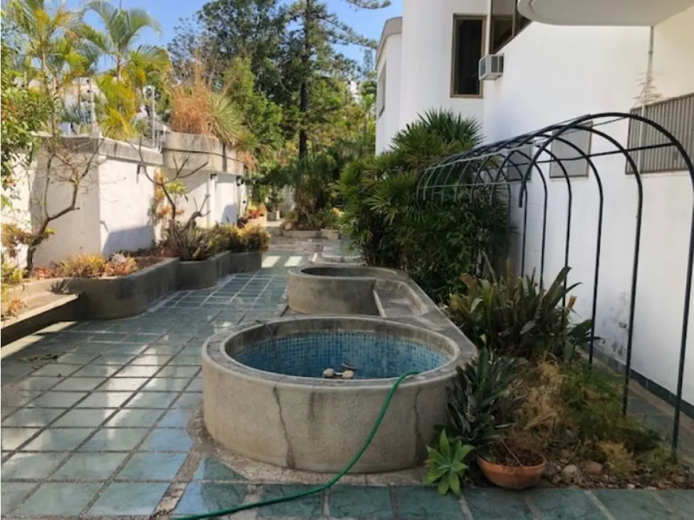 Se Vende Casa 2.070m² 10H+10B+2HS+C.CERRADA-Cumbre de Curumo - 7