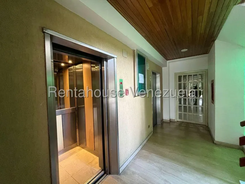 Apartamento (1 Nivel) en Venta en Manzanares, Distrito Metropolitano - 4