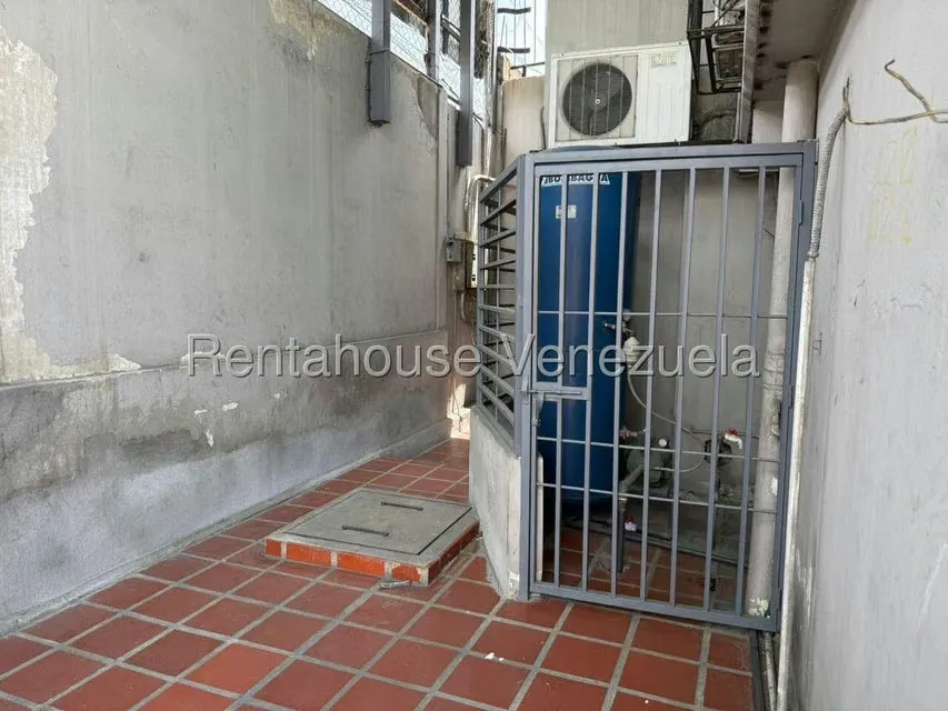 Local Comercial en Venta en Zona Oeste, Lara - 35