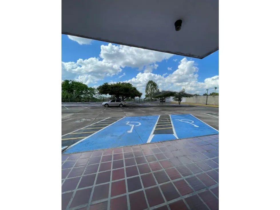 VENTA HOTEL CARIPE EN MATURIN DE 5600 M2, 72 HAB, 72 PUESTOS - 16