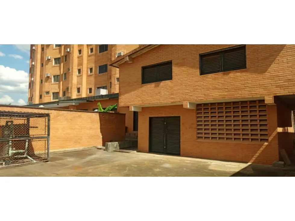 VENTA HOTEL CARIPE EN MATURIN DE 5600 M2, 72 HAB, 72 PUESTOS - 23