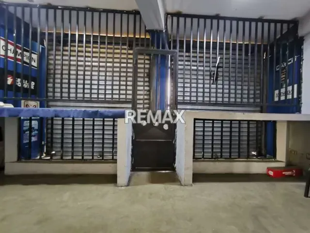 VENDO LOCAL COMERCIAL ZONA REPUESTERA BARQUISIMETO - 15