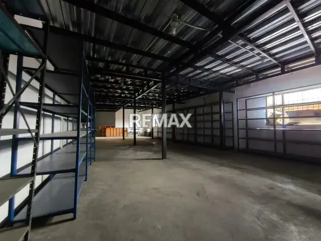 VENDO LOCAL COMERCIAL ZONA REPUESTERA BARQUISIMETO - 9