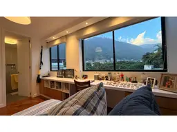 View 10