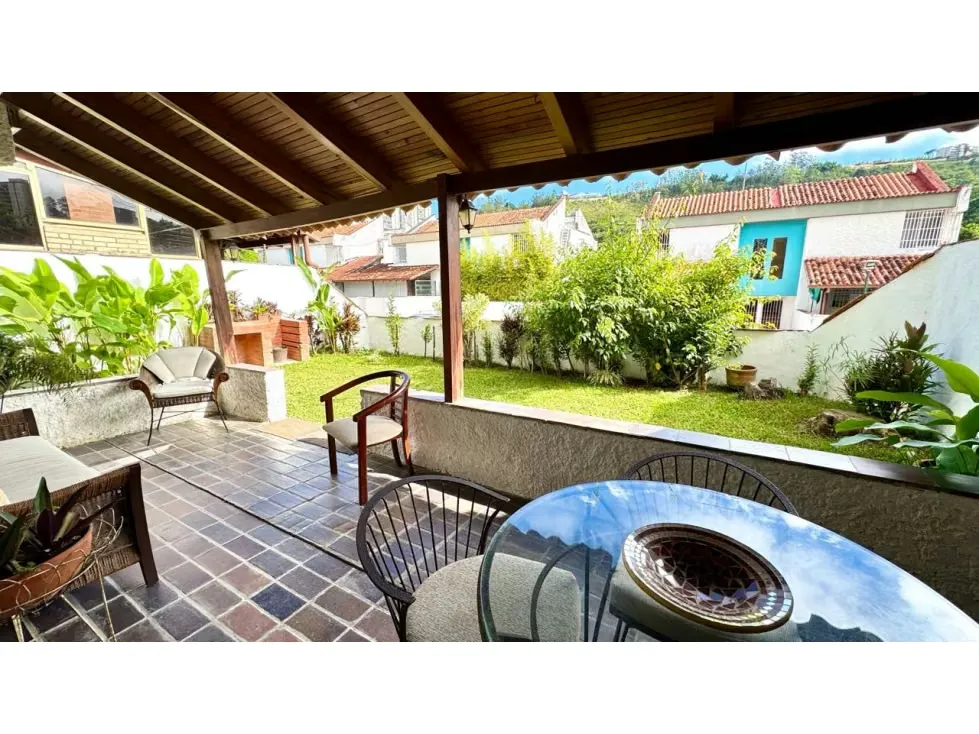 Vendo casa/chalet con anexo 263+79m2 La Boyera 3703 - 3