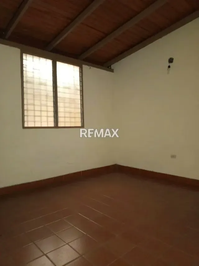 Casa en Venta - 4