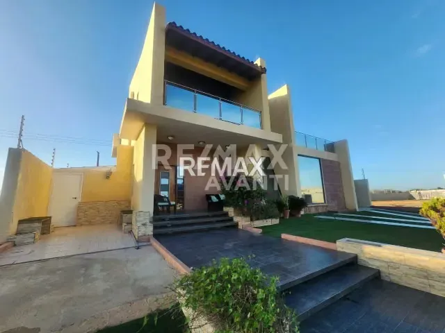 CASA EN VENTA URBANIZACION TERRAZAS DEL CLUB DE GOLF - 9